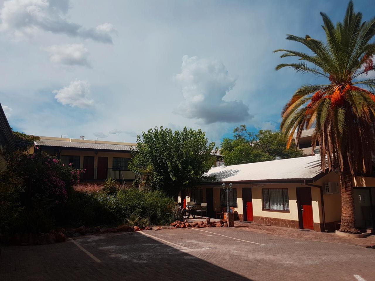 Hotel Pension Steiner Windhoek Exteriér fotografie